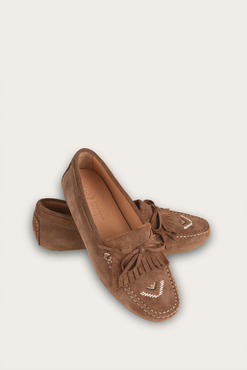 EMBROIDERED MOCCASIN 